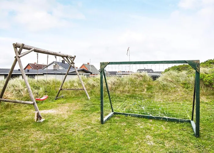 Сasa de vacaciones 16 Person In